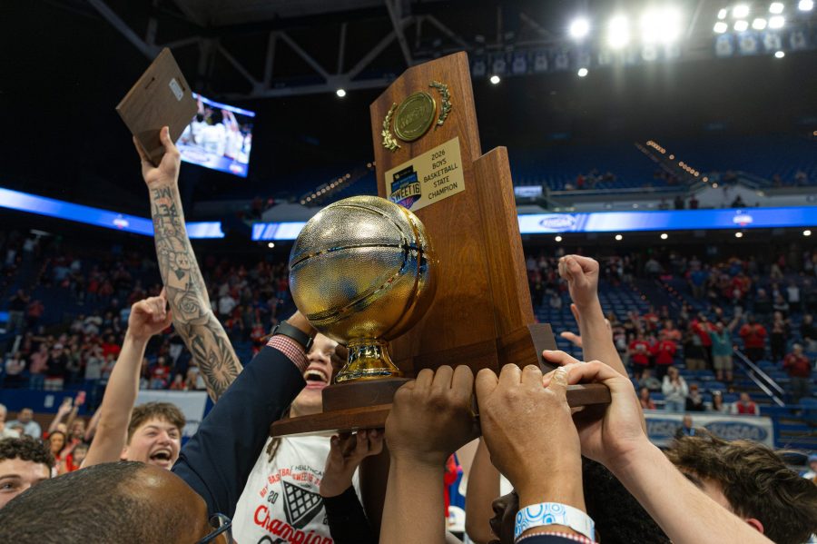 George Rogers Clark hoists the 2026 Sweet 16® trophy Tip-off of the 2026 Sweet 16® at Rupp Arena on March 21, 2026.